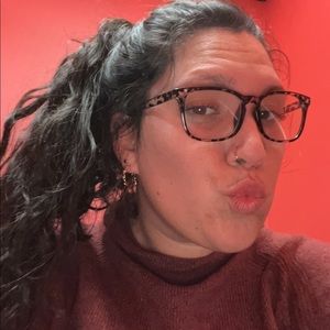 Meet your Posher, Jasmine